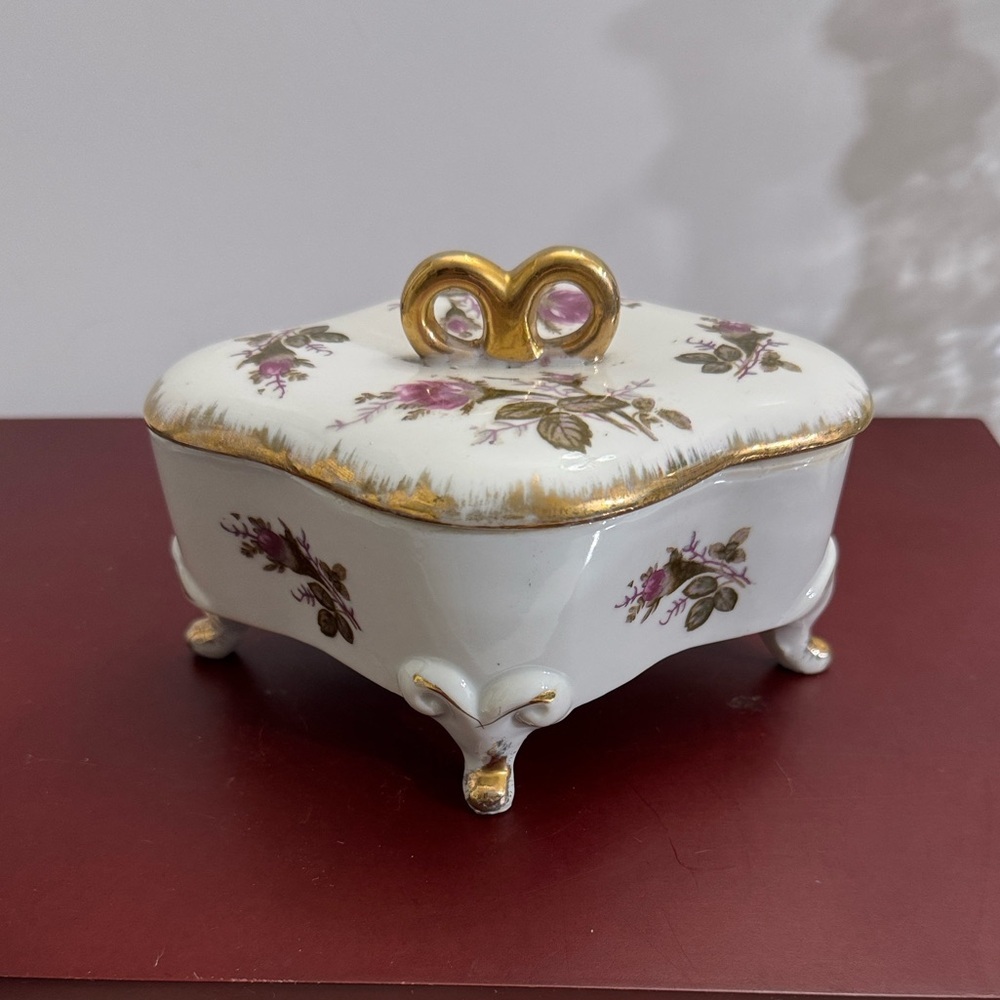 Vintage 1950 Lipper and Mann hand-painted floral porcelain gilded trinket box